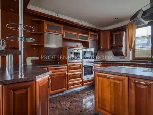 Prodej rodinného domu, Klínec, 345 m2