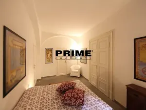 Pronájem bytu 2+kk, Praha - Malá Strana, Vlašská, 92 m2