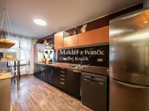 Pronájem rodinného domu, Ivančice, Jana Schwarze, 178 m2