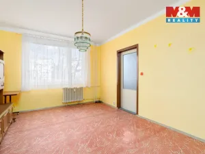 Prodej bytu 1+1, Krupka - Maršov, Karla Čapka, 35 m2