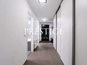 Pronájem bytu 1+kk, Praha - Smíchov, Švédská, 48 m2