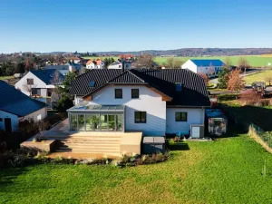 Prodej rodinného domu, Líšnice, 336 m2