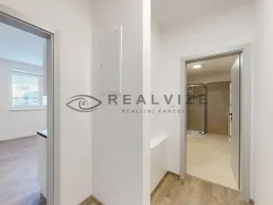 Pronájem bytu 2+kk, České Budějovice, Puklicova, 36 m2