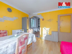 Prodej bytu 3+1, Velká Jesenice, 74 m2