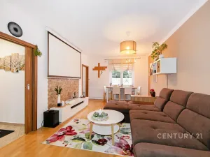 Prodej bytu 3+1, Plzeň, Pod Záhorskem, 63 m2