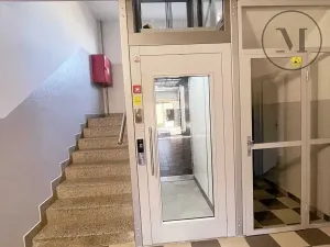 Pronájem bytu 2+kk, Velešín, Nad Cihelnou, 42 m2