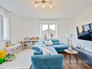 Prodej bytu 2+1, Tábor, Nad Obchvatem, 63 m2