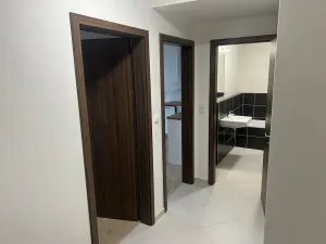 Pronájem bytu 2+kk, Praha - Prosek, Čakovická, 43 m2