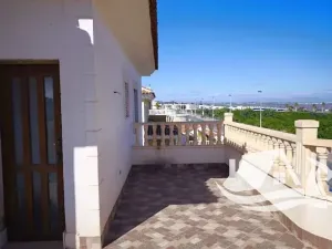 Prodej vily, Torrevieja, Španělsko, 125 m2