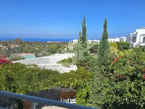 Prodej bytu 2+1, Agios Amvrosios Keryneias, Kypr, 60 m2