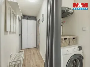 Prodej bytu 3+1, Hostivice, Školská, 61 m2