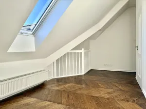 Pronájem rodinného domu, Jesenice - Zdiměřice, Skřivanová, 345 m2