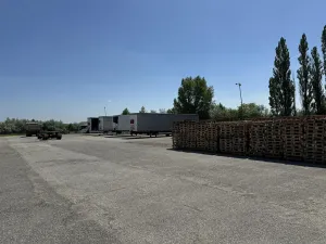 Pronájem komerčního pozemku, Holubice, 700 m2