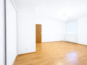 Pronájem bytu 2+kk, Praha, 40 m2
