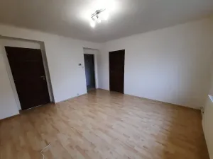 Pronájem bytu 2+1, Radnice, Sídliště, 60 m2