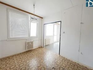 Prodej bytu 3+1, Praha - Podolí, Kaplická, 63 m2