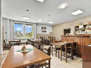 Prodej restaurace, Příšovice, 300 m2