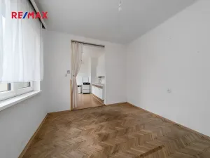 Pronájem bytu 1+kk, Praha - Libeň, Na kopečku, 33 m2