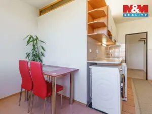 Prodej bytu 3+1, Karlovy Vary - Stará Role, Dvořákova, 83 m2