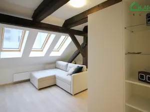 Pronájem bytu 1+kk, Brno, Francouzská, 28 m2