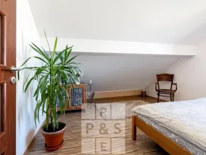 Prodej vícegeneračního domu, Praha - Štěrboholy, Pod areálem, 333 m2