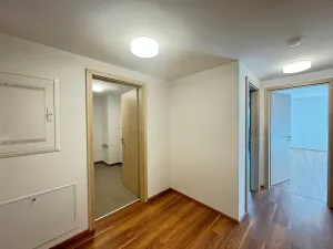 Pronájem bytu 2+kk, Pardubice - Zelené Předměstí, nábřeží Závodu míru, 80 m2