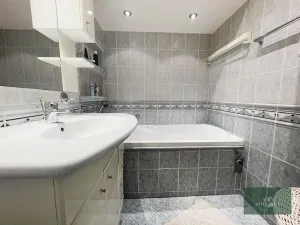 Prodej bytu 3+1, Plzeň, Manětínská, 70 m2