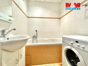 Pronájem bytu 2+kk, Teplice, Alejní, 51 m2