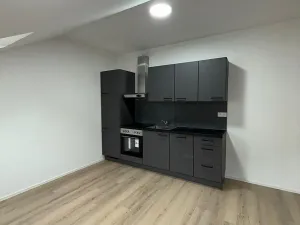 Pronájem bytu 1+kk, České Budějovice, Rudolfovská tř., 30 m2