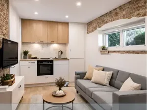 Pronájem bytu 1+kk, Praha - Vršovice, Jakutská, 43 m2