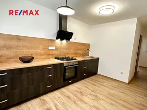 Pronájem bytu 3+1, Kladno, Litevská, 66 m2