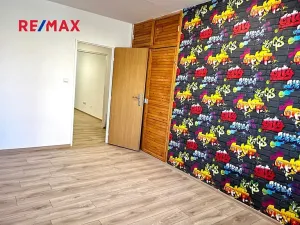 Pronájem bytu 3+1, Kladno, Litevská, 66 m2