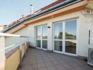 Prodej bytu 3+1, Praha - Suchdol, Brandejsovo náměstí, 116 m2