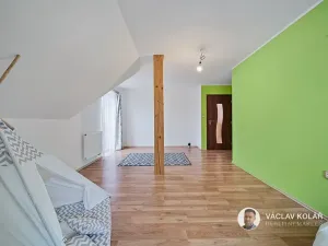 Prodej rodinného domu, Pecka, 176 m2