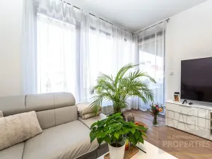 Prodej bytu 3+kk, Praha - Radlice, U Dívčích hradů, 89 m2
