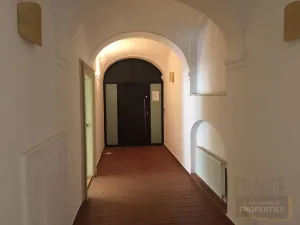 Pronájem kanceláře, Praha - Staré Město, Melantrichova, 35 m2