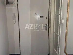 Prodej bytu 2+kk, Praha - Bubeneč, Lotyšská, 39 m2