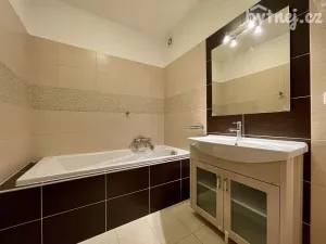 Pronájem bytu 3+kk, Olomouc - Nové Sady, Novosadský dvůr, 67 m2