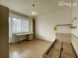 Pronájem bytu 3+kk, Olomouc - Nové Sady, Novosadský dvůr, 67 m2