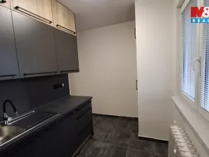 Prodej bytu 2+1, Kopřivnice, Obránců míru, 54 m2