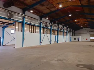 Pronájem skladu, Lišov, Hůrecká, 1768 m2