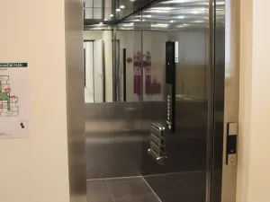 Pronájem skladu, Praha - Vysočany, Strnadových, 2 m2