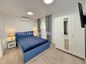 Prodej bytu 4+kk, Torrevieja, Španělsko, 117 m2