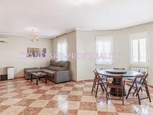 Prodej vily, Torrevieja, Španělsko, 116 m2