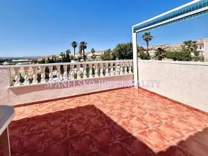 Prodej bytu 3+1, Torrevieja, Španělsko, 65 m2