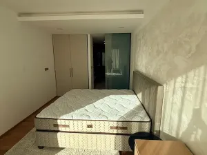 Pronájem bytu 2+kk, Praha - Smíchov, Na Hřebenkách, 106 m2
