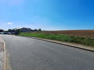 Prodej pozemku pro bydlení, Hrušovany u Brna, Pod Střediskem, 896 m2