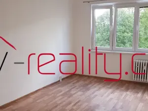 Prodej bytu 2+1, Hroznětín, Sídliště, 56 m2