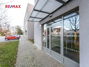 Pronájem bytu 2+kk, Praha - Strašnice, Novostrašnická, 68 m2