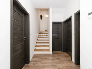 Prodej rodinného domu, Hvozdnice, 146 m2